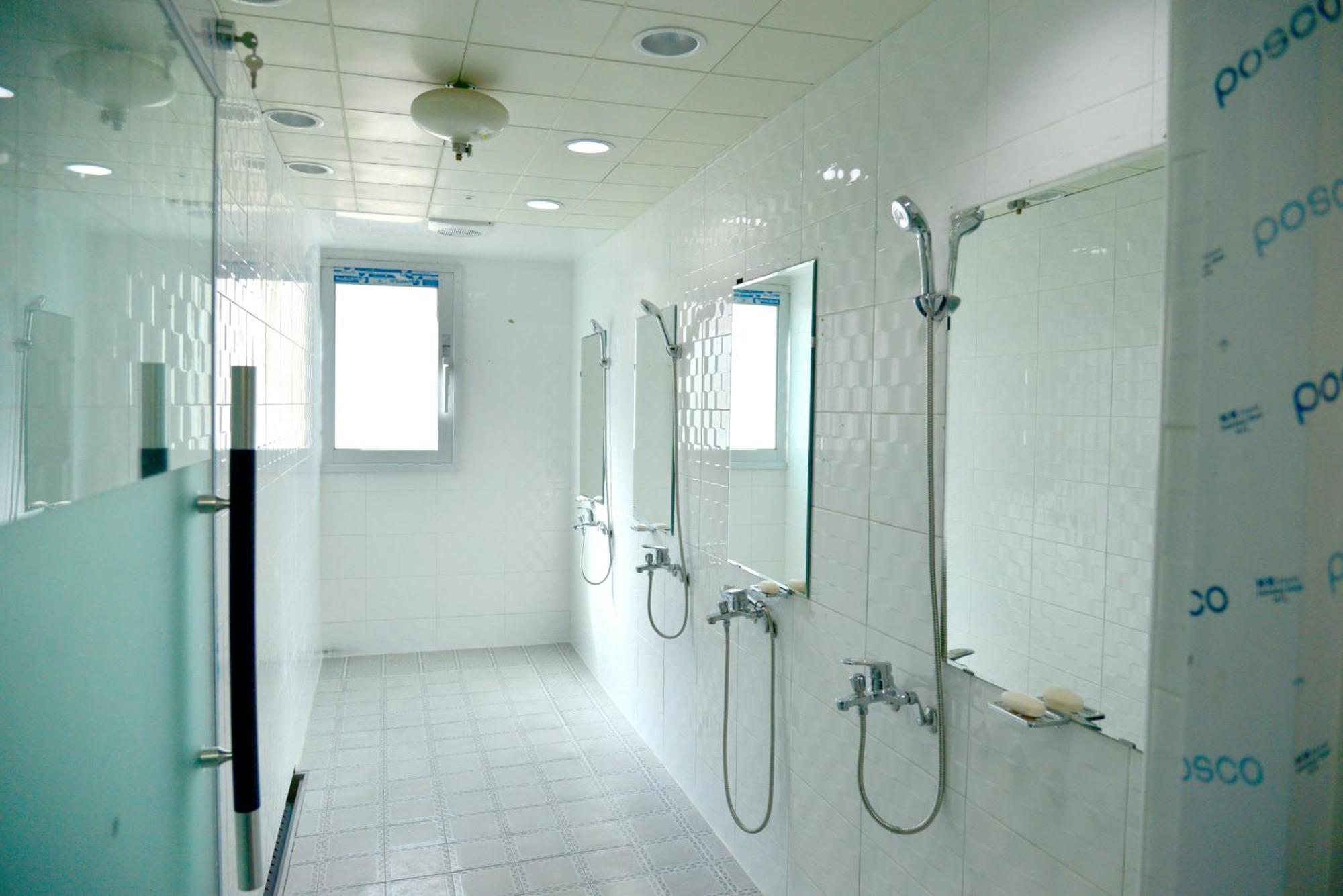 Seom Guesthouse Σεογκουίπο Εξωτερικό φωτογραφία