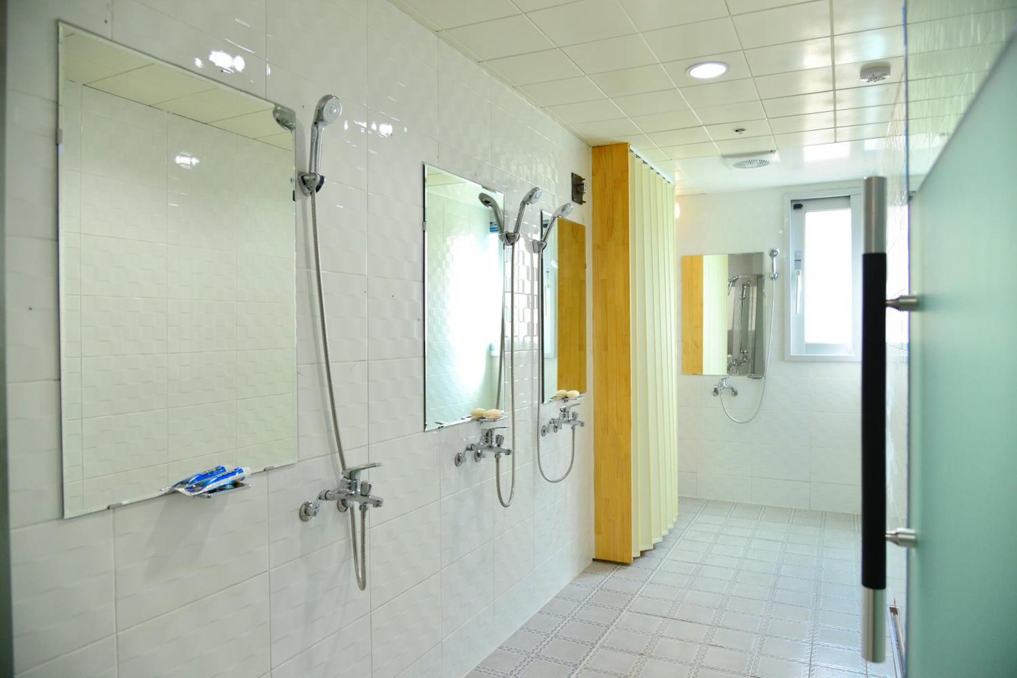 Seom Guesthouse Σεογκουίπο Εξωτερικό φωτογραφία