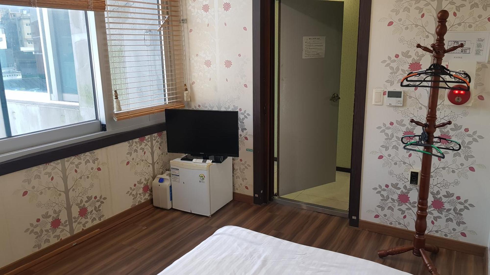 Seom Guesthouse Σεογκουίπο Εξωτερικό φωτογραφία